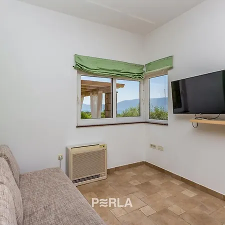 Penzion House Sea View With Pool On Krk Island, Beatiful