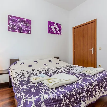 House Sea View With Pool On Krk Island, Beatiful Guest house Vrh (Krk)