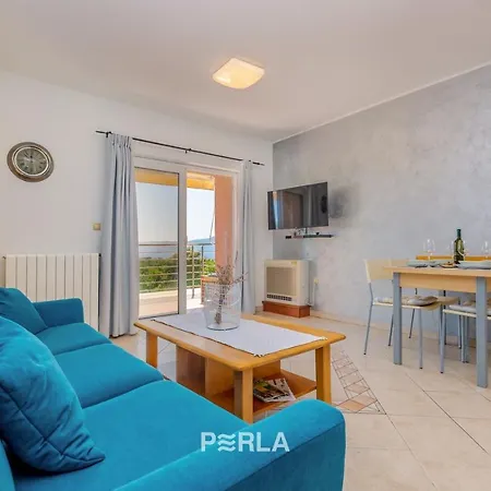 Guest house House Sea View With Pool On Krk Island, Beatiful