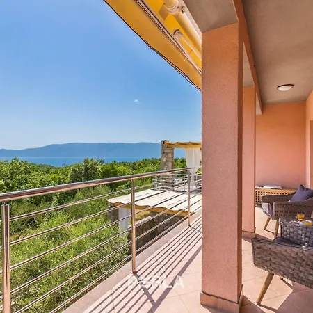 House Sea View With Pool On Krk Island, Beatiful Guest house Vrh (Krk)