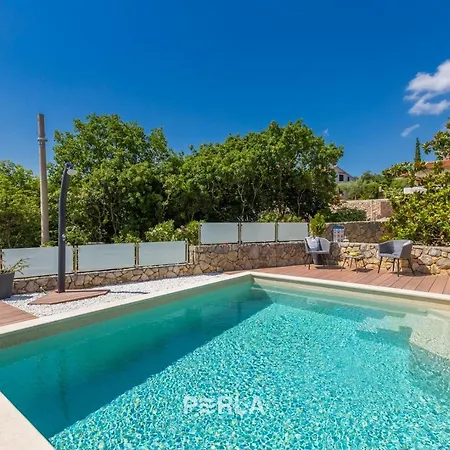 House Sea View With Pool On Krk Island, Beatiful Guest house