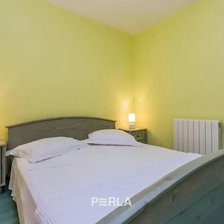 House Sea View With Pool On Krk Island, Beatiful Πανσιόν