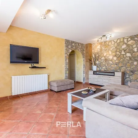 House Sea View With Pool On Krk Island, Beatiful Πανσιόν 3*