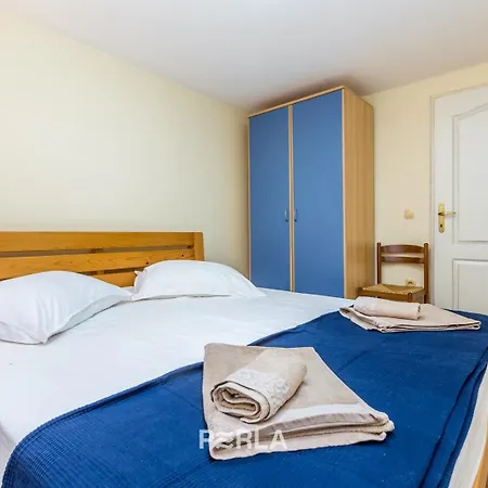 House Sea View With Pool On Krk Island, Beatiful Πανσιόν