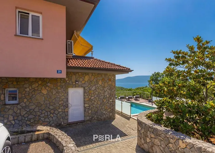 House Sea View With Pool On Krk Island, Beatiful Gasthuis