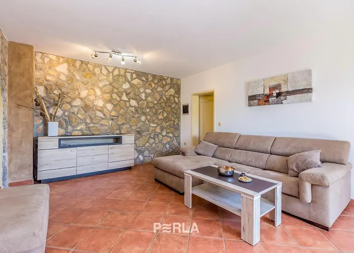 House Sea View With Pool On Krk Island, Beatiful Gasthuis 3*