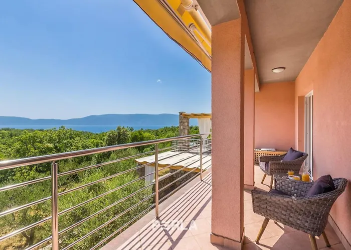 House Sea View With Pool On Krk Island, Beatiful Gasthuis Vrh (Krk)