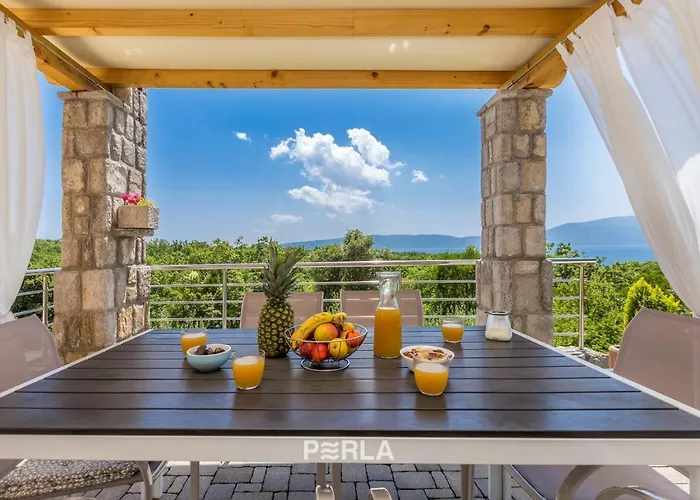 House Sea View With Pool On Krk Island, Beatiful Gasthuis 3*