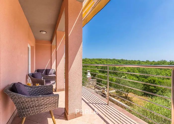 House Sea View With Pool On Krk Island, Beatiful Gasthuis Vrh (Krk)