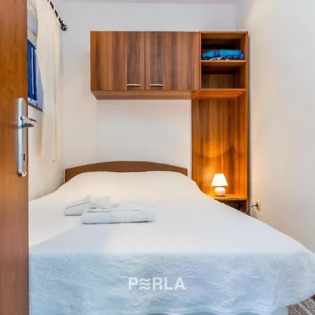 Pensiune House Sea View With Pool On Krk Island, Beatiful Vrh (Krk)