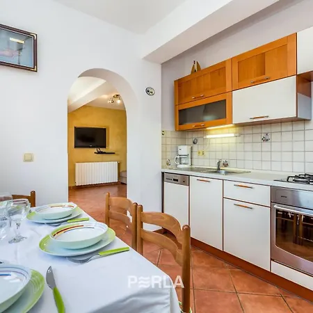 House Sea View With Pool On Krk Island, Beatiful Pensiune Vrh (Krk)